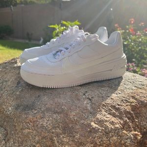 Nike Women’s Air Force 1 Platform Size 9.5.